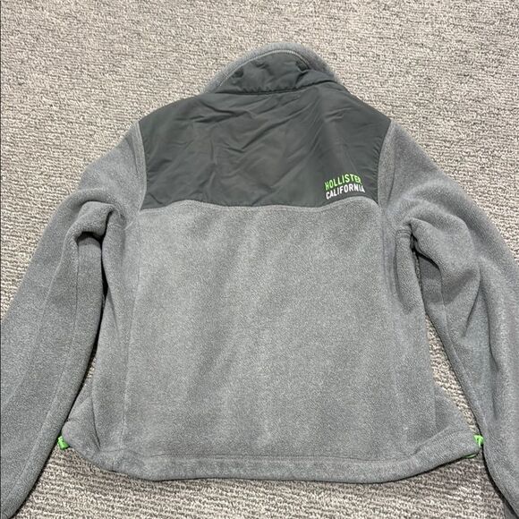 Hollister Gray and Green Fleece Jacket - Picture 2 of 3